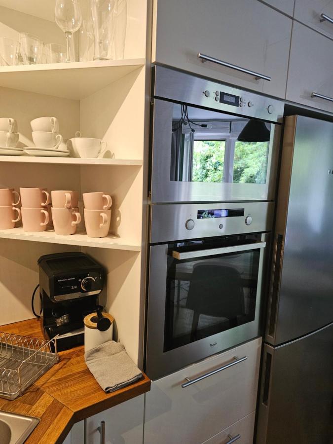 Apartament Rodzinny - Calodobowe Zakwaterowanie, Bezplatny Parking Thorn Exterior foto